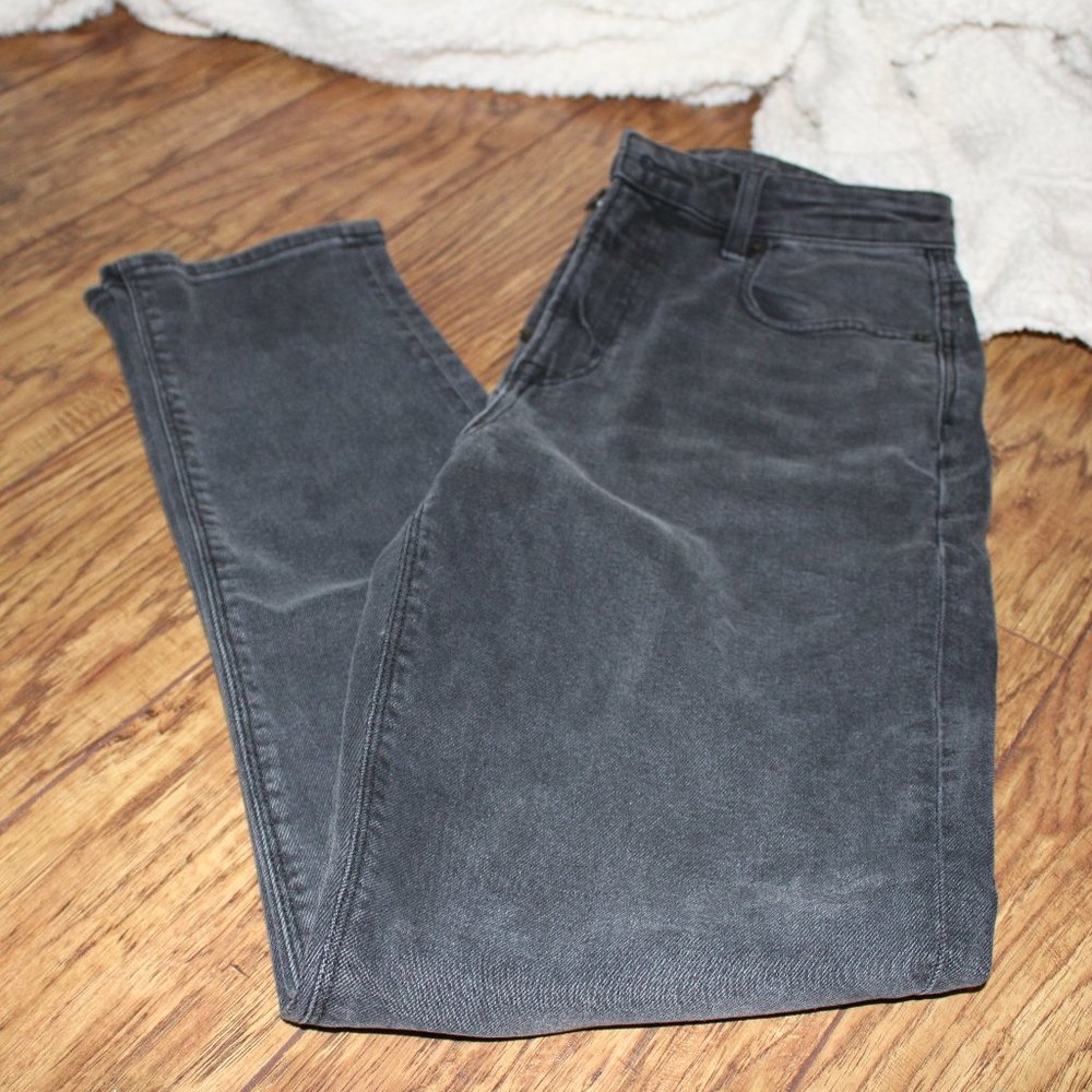 American eagle Mom jeans